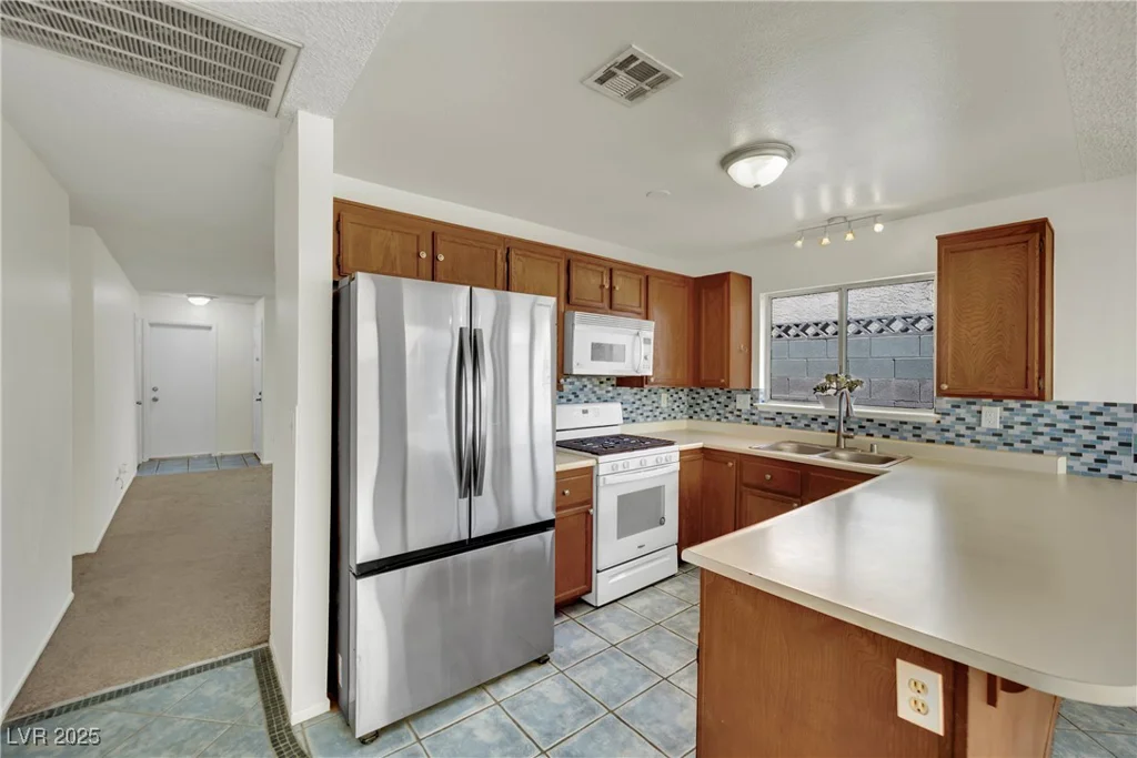 1676 Divinity, Las Vegas, NV 89142