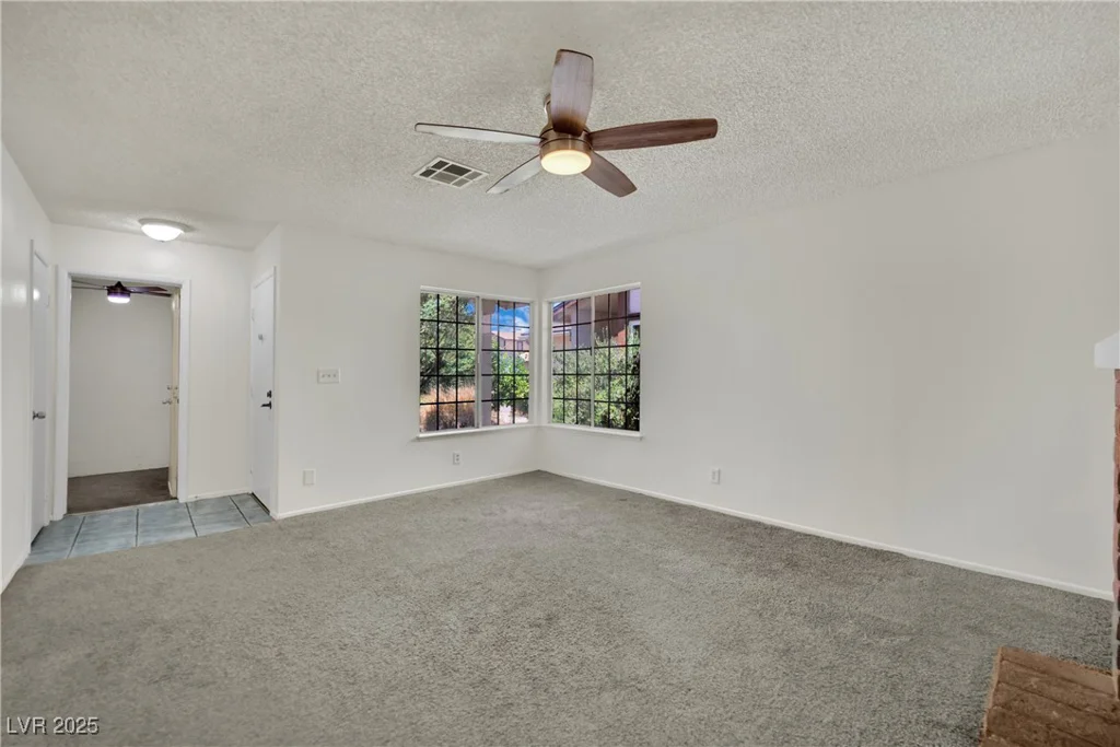 1676 Divinity, Las Vegas, NV 89142