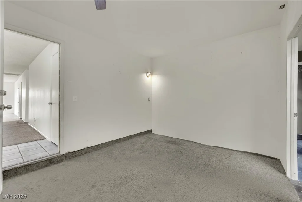 1676 Divinity, Las Vegas, NV 89142