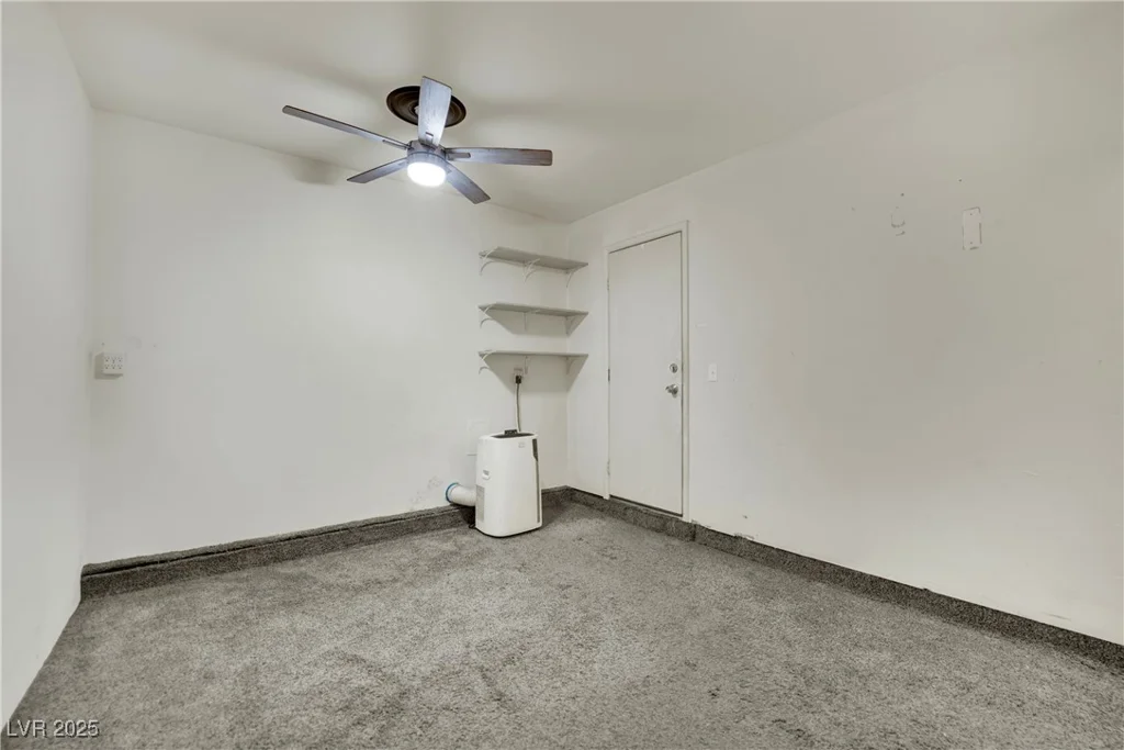 1676 Divinity, Las Vegas, NV 89142