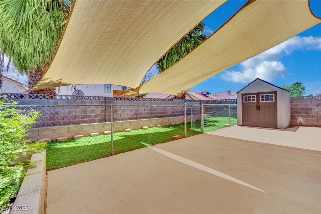 1676 Divinity, Las Vegas, NV 89142