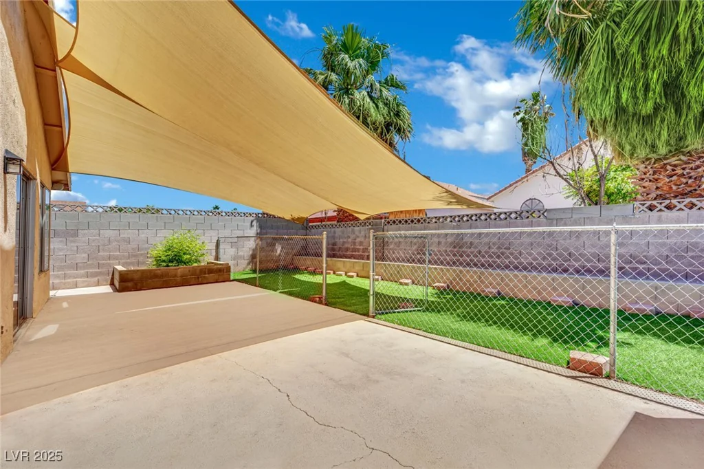 1676 Divinity, Las Vegas, NV 89142