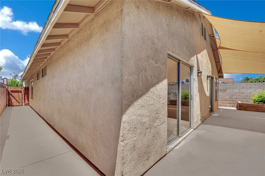 1676 Divinity, Las Vegas, NV 89142