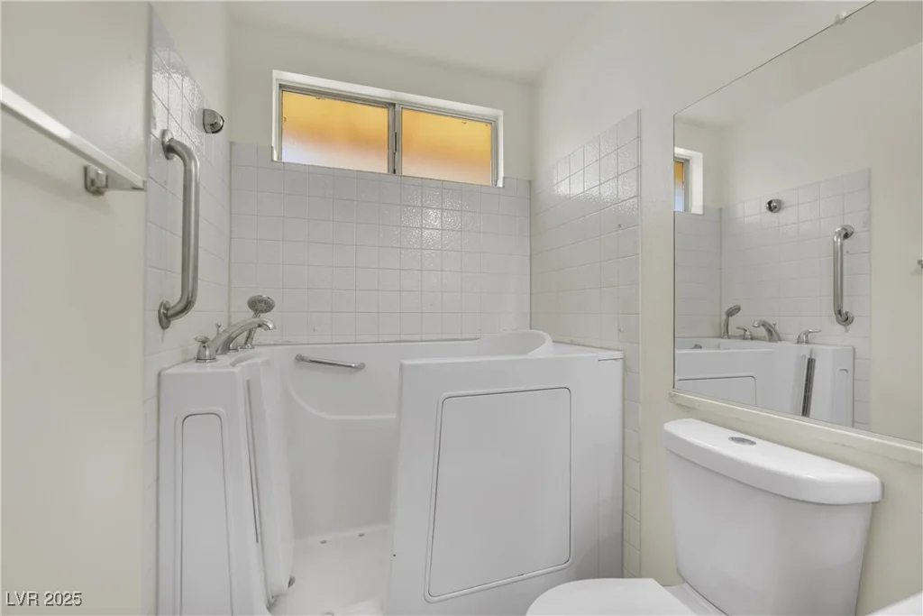 1676 Divinity, Las Vegas, NV 89142