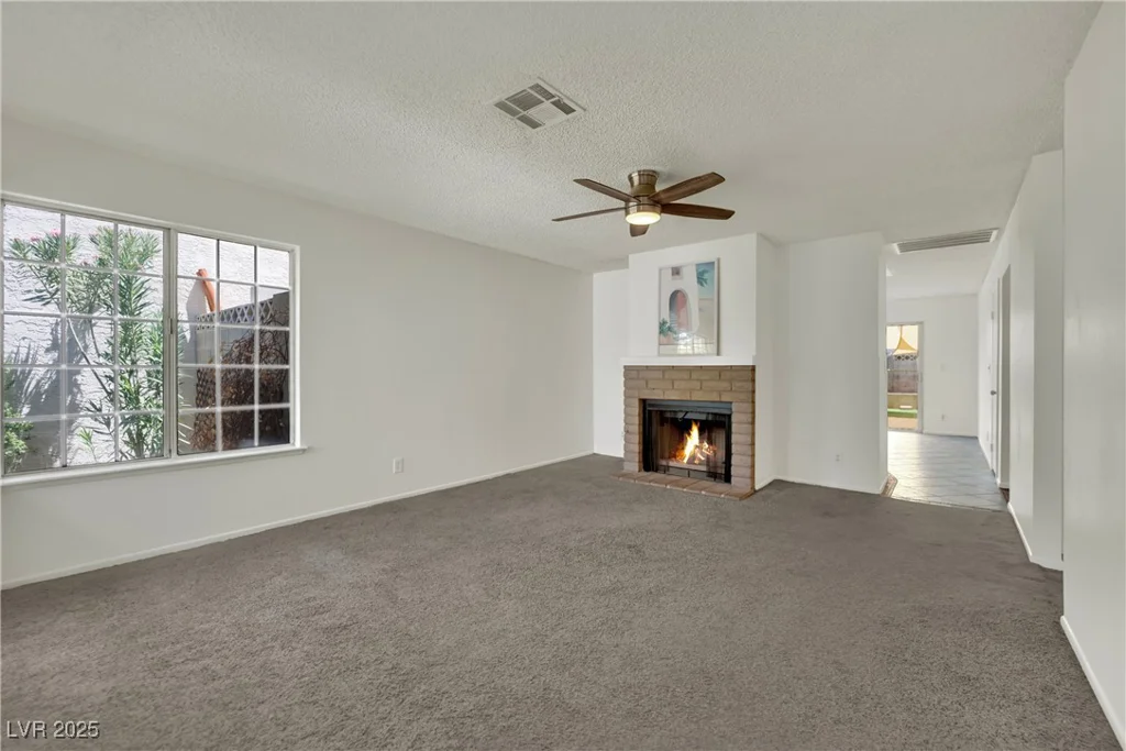 1676 Divinity, Las Vegas, NV 89142
