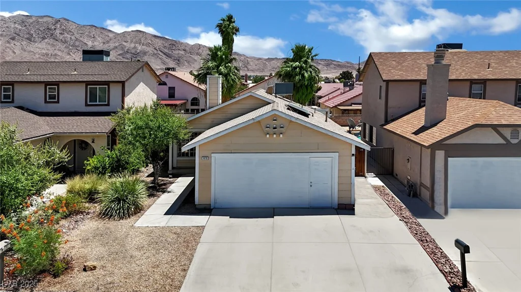 1676 Divinity, Las Vegas, NV 89142