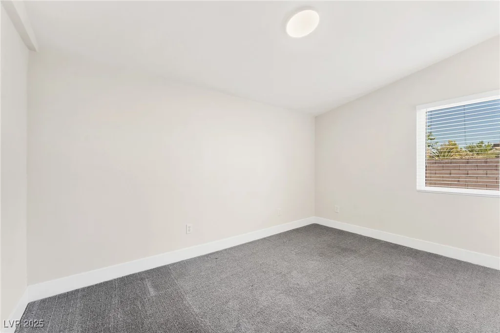 705 Pelican, Las Vegas, NV 89107