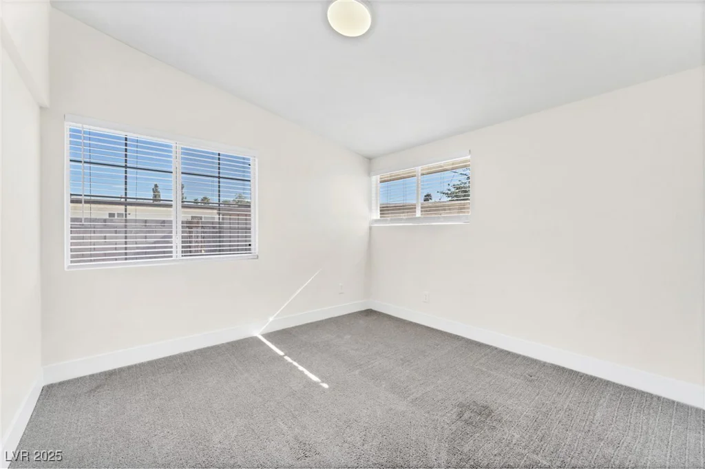705 Pelican, Las Vegas, NV 89107