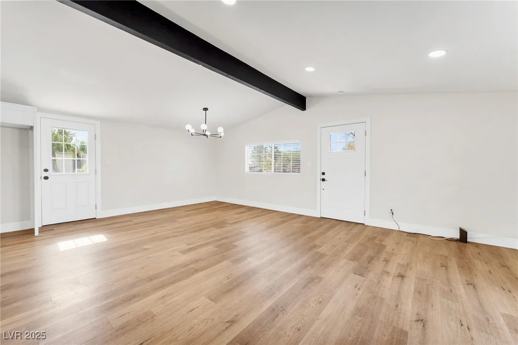 705 Pelican, Las Vegas, NV 89107