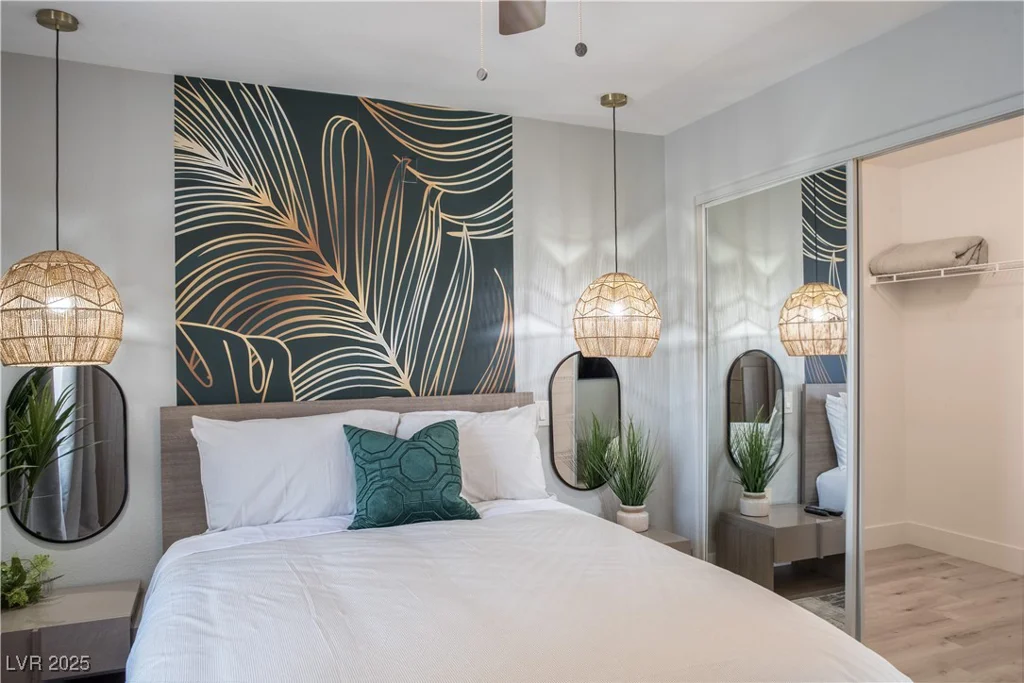 4400 Jones, Las Vegas, NV 89103