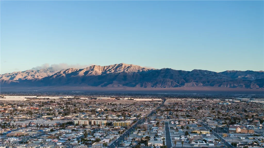 700 Carson, Las Vegas, NV 89106