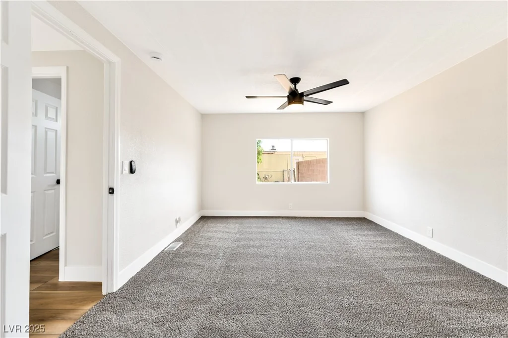 3501 Pinon Peak, Las Vegas, NV 89115