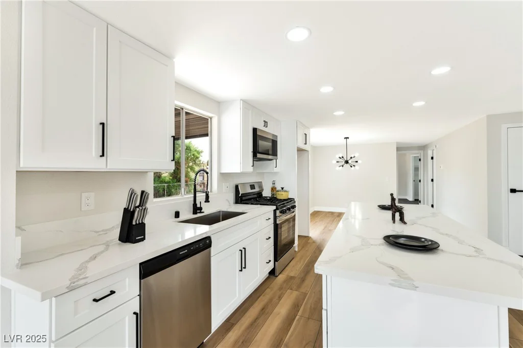 3501 Pinon Peak, Las Vegas, NV 89115