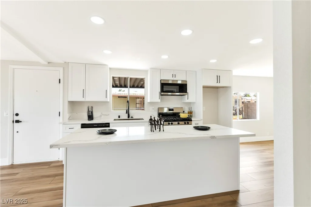 3501 Pinon Peak, Las Vegas, NV 89115