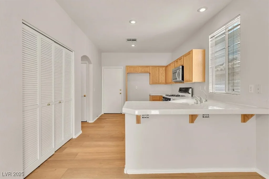 9948 Trailing Vine, Las Vegas, NV 89183