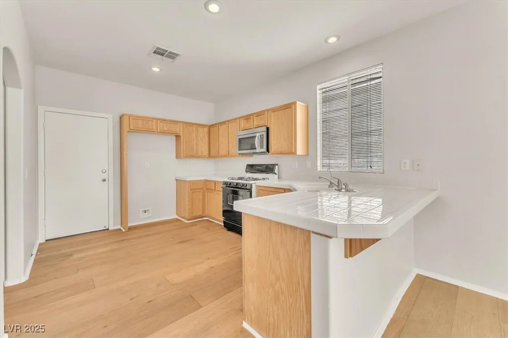 9948 Trailing Vine, Las Vegas, NV 89183