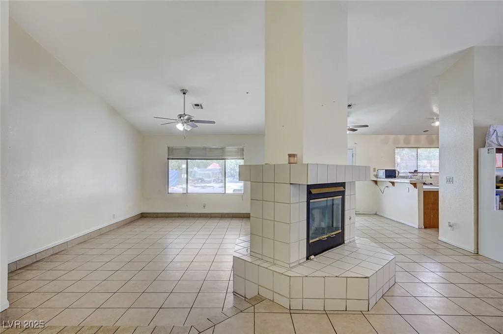 4112 Dove Creek, North Las Vegas, NV 89032