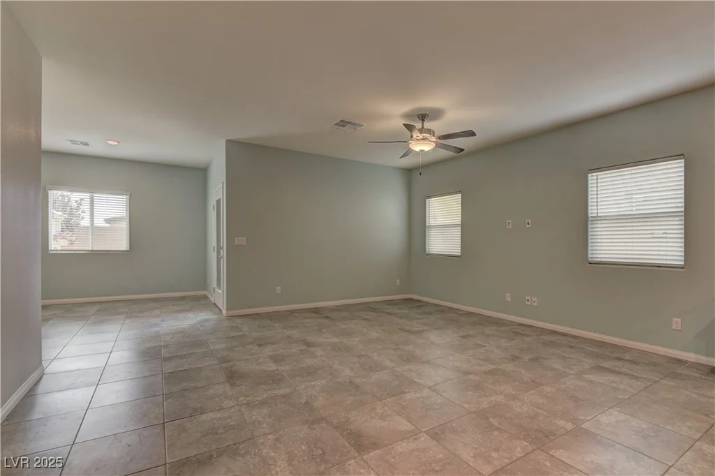 4441 Glossier, North Las Vegas, NV 89084