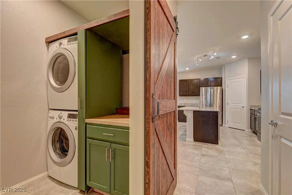 4441 Glossier, North Las Vegas, NV 89084