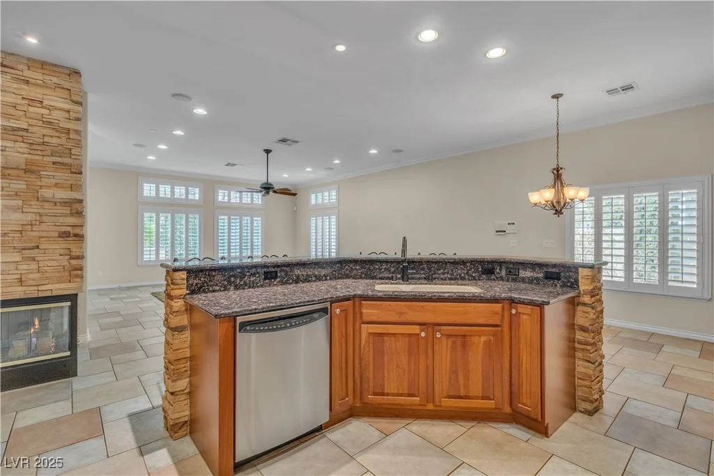 1501 Via Salaria, Henderson, NV 89052