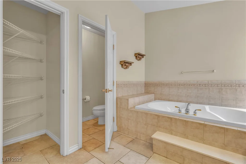 1501 Via Salaria, Henderson, NV 89052