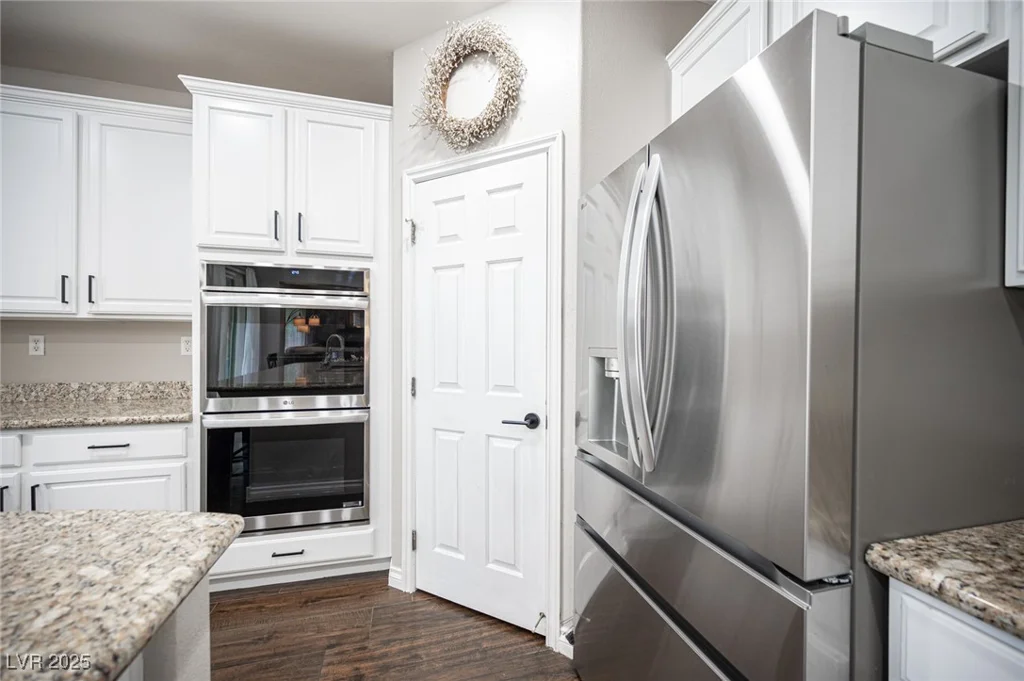 6937 Puetollano, North Las Vegas, NV 89084