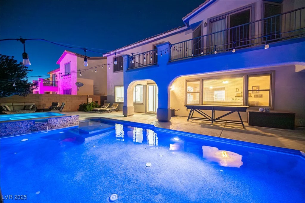 6937 Puetollano, North Las Vegas, NV 89084