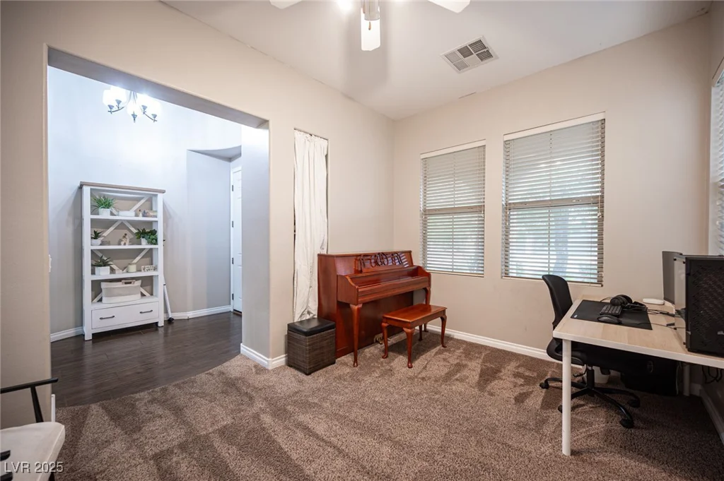 6937 Puetollano, North Las Vegas, NV 89084