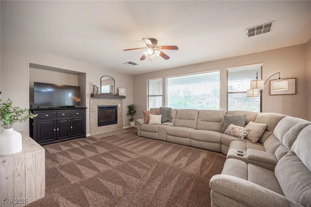 6937 Puetollano, North Las Vegas, NV 89084