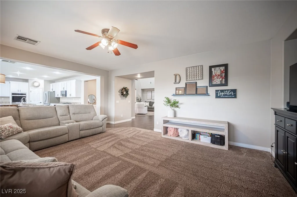 6937 Puetollano, North Las Vegas, NV 89084