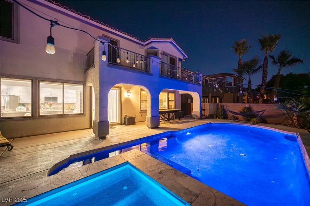 6937 Puetollano, North Las Vegas, NV 89084