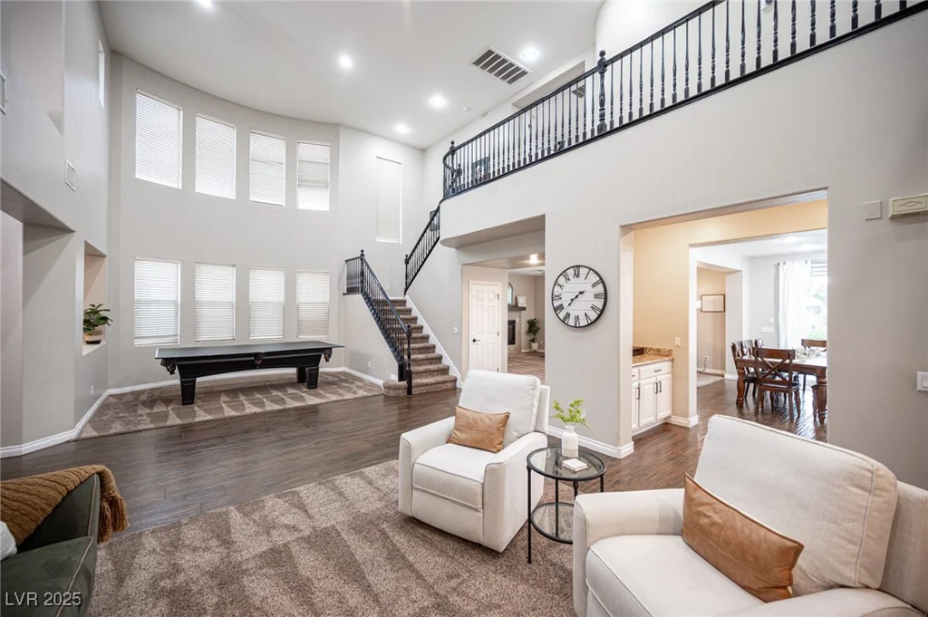 6937 Puetollano, North Las Vegas, NV 89084