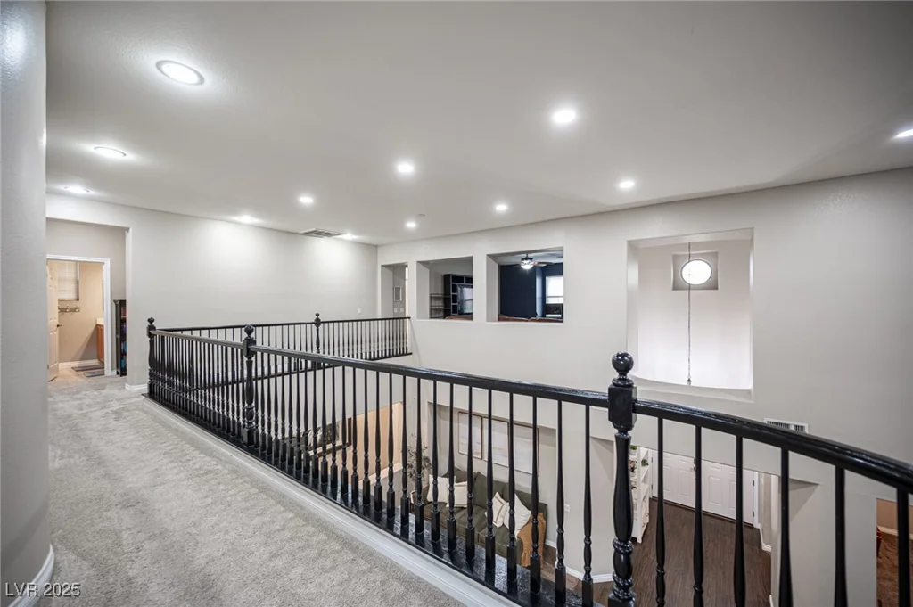 6937 Puetollano, North Las Vegas, NV 89084