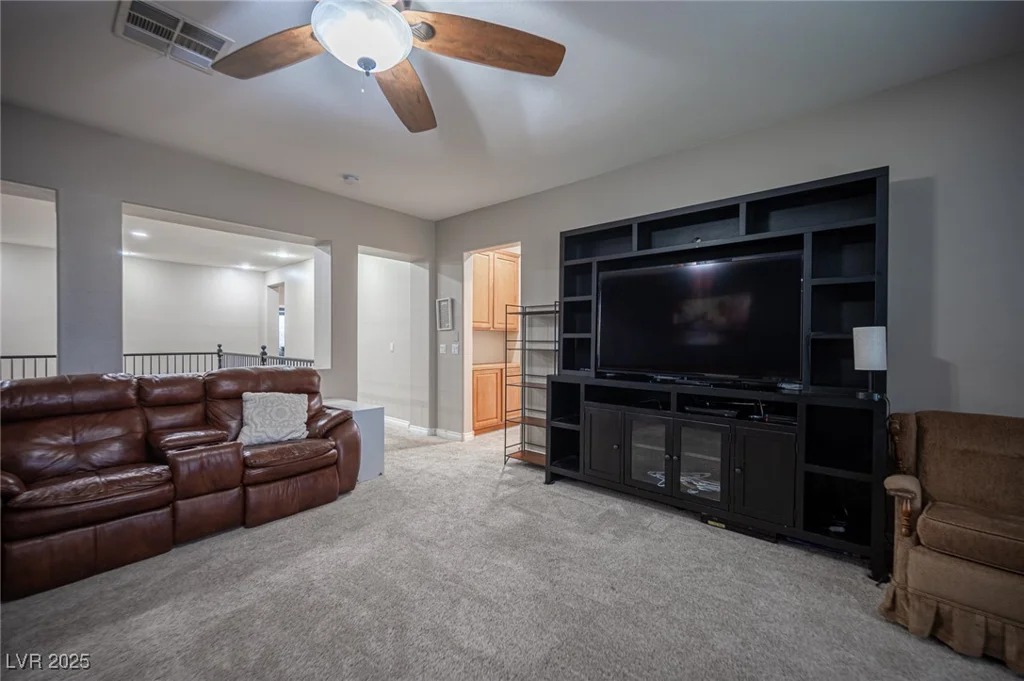 6937 Puetollano, North Las Vegas, NV 89084