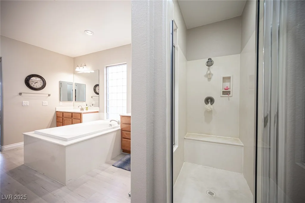 6937 Puetollano, North Las Vegas, NV 89084