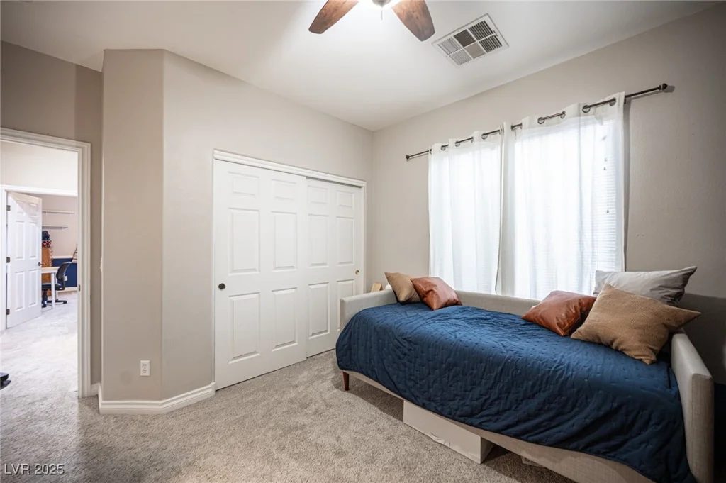 6937 Puetollano, North Las Vegas, NV 89084