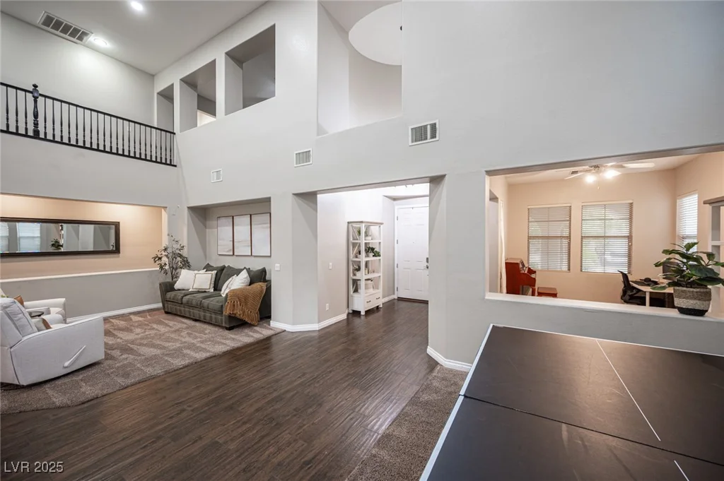 6937 Puetollano, North Las Vegas, NV 89084