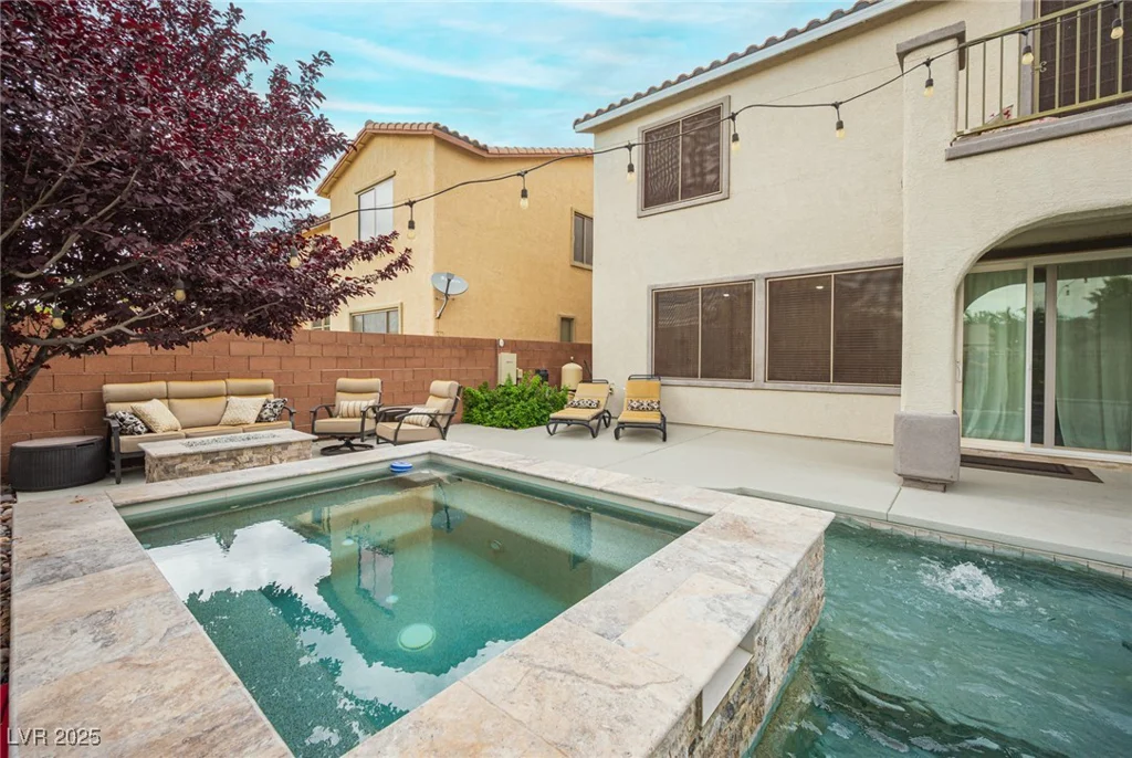 6937 Puetollano, North Las Vegas, NV 89084