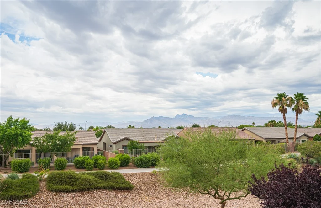 6937 Puetollano, North Las Vegas, NV 89084