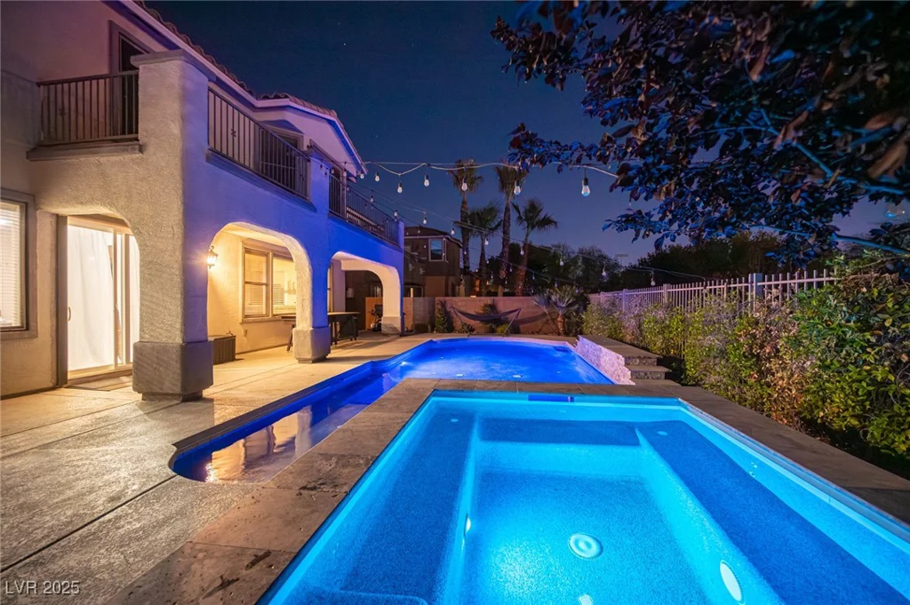 6937 Puetollano, North Las Vegas, NV 89084