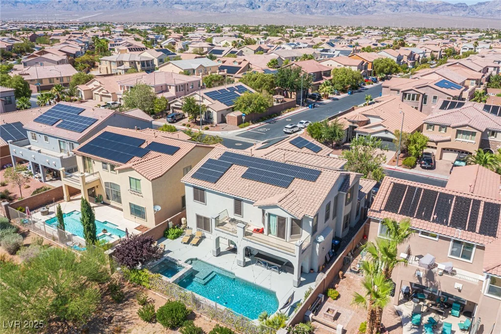 6937 Puetollano, North Las Vegas, NV 89084