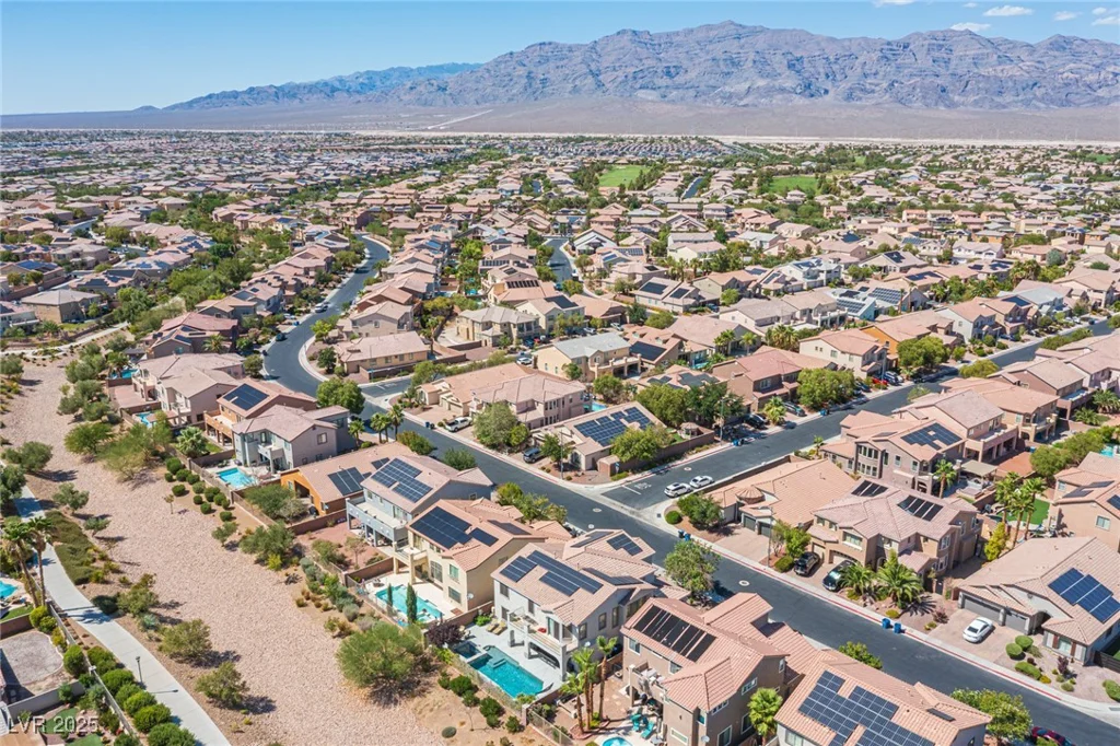 6937 Puetollano, North Las Vegas, NV 89084