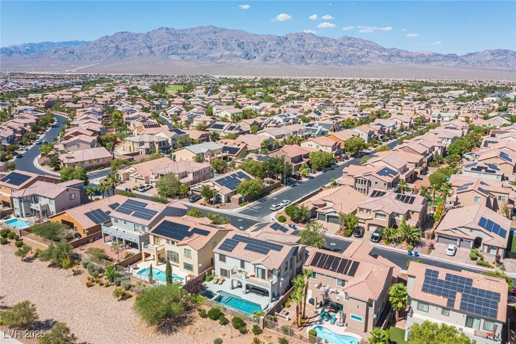 6937 Puetollano, North Las Vegas, NV 89084