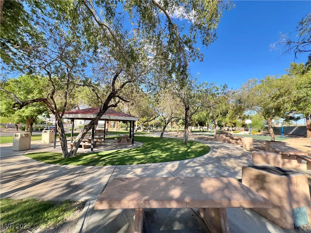 330 Forest Ridge, Henderson, NV 89014