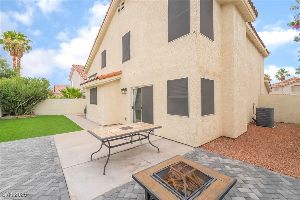 77 Huntfield, Henderson, NV 89074