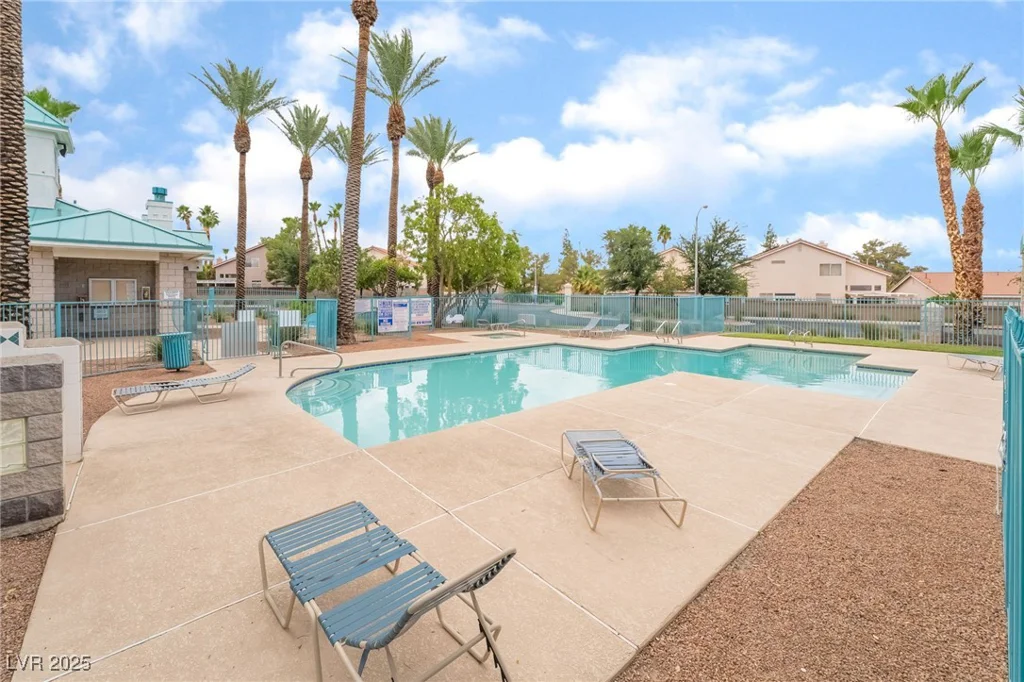 77 Huntfield, Henderson, NV 89074