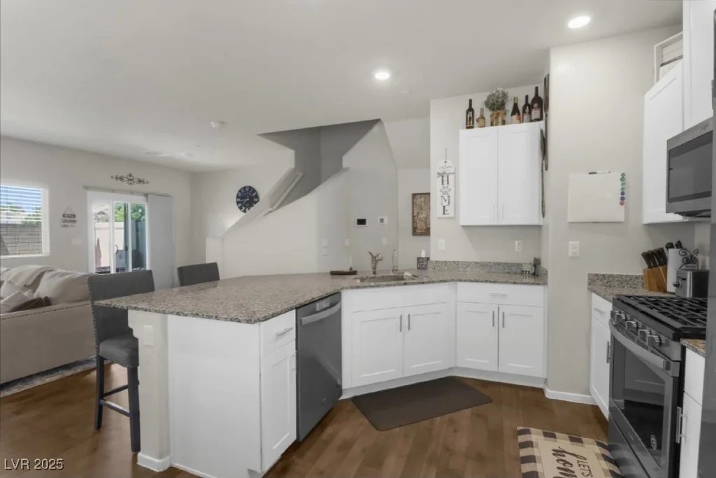 7515 Emerald Stars, North Las Vegas, NV 89084