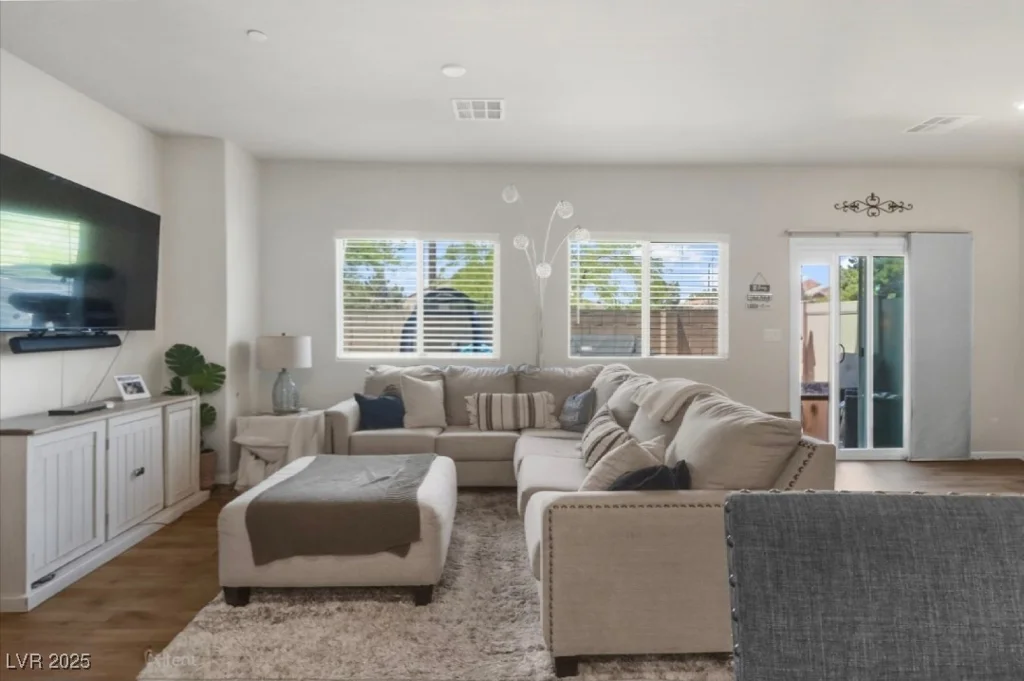 7515 Emerald Stars, North Las Vegas, NV 89084