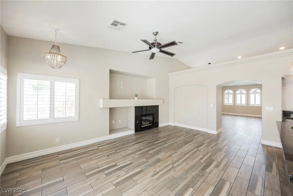 3882 Genoa, Las Vegas, NV 89141