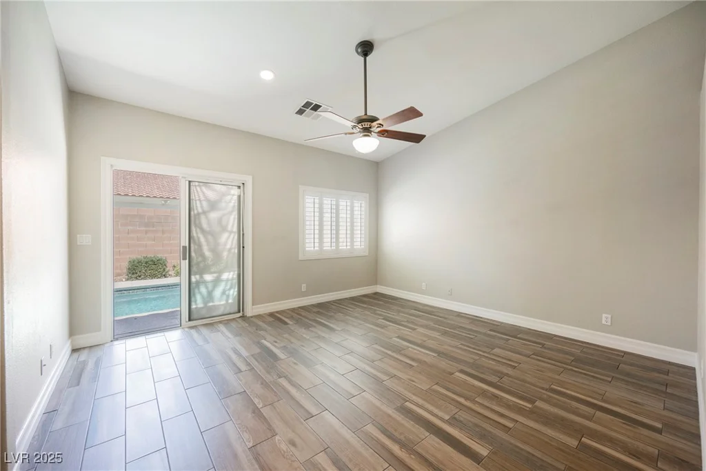 3882 Genoa, Las Vegas, NV 89141
